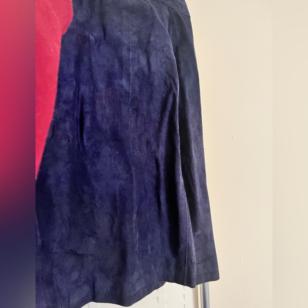 Short blue suede skirt 17”